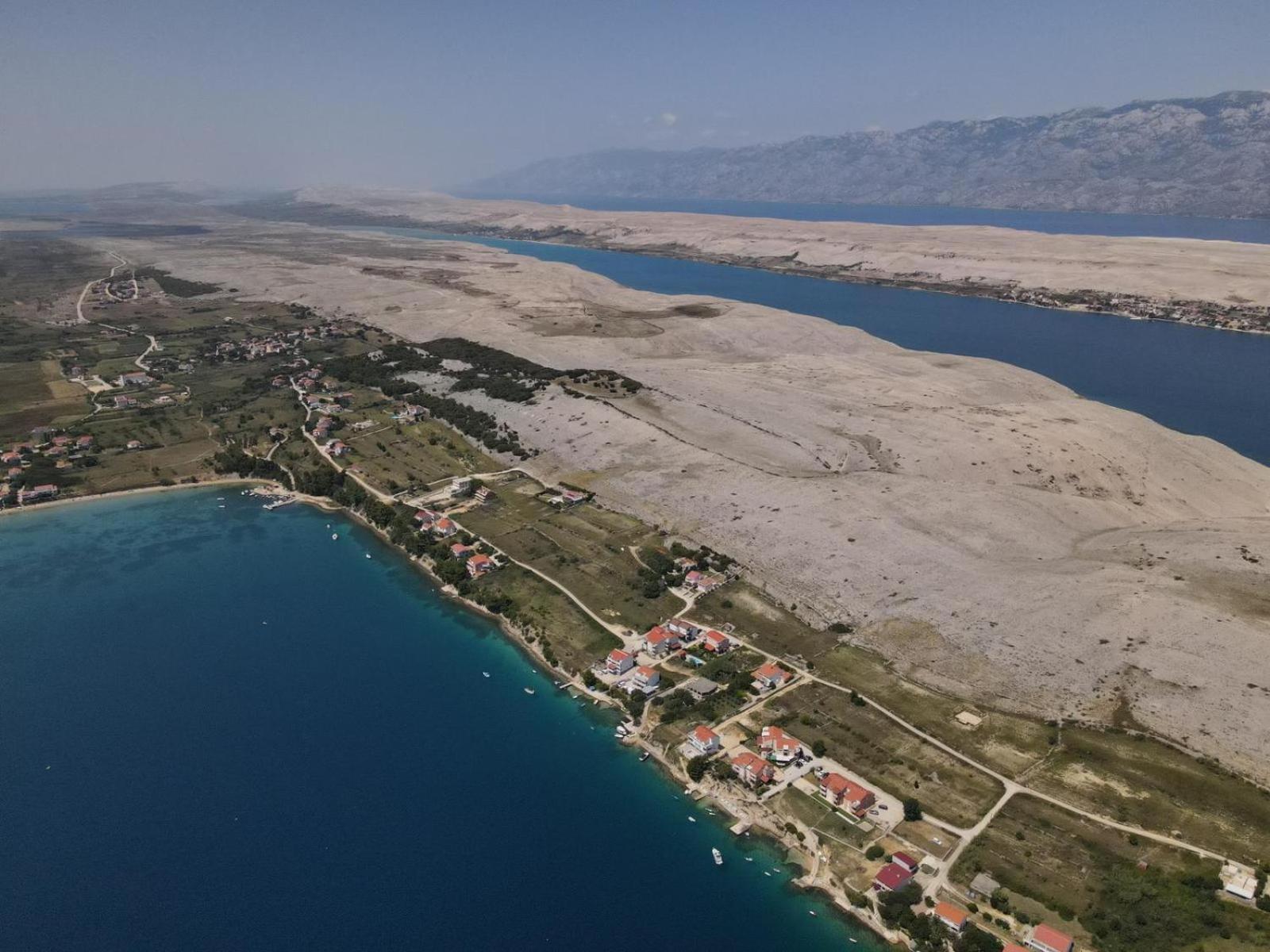 Apartments Horvat On Island Pag Vlasici Luaran gambar