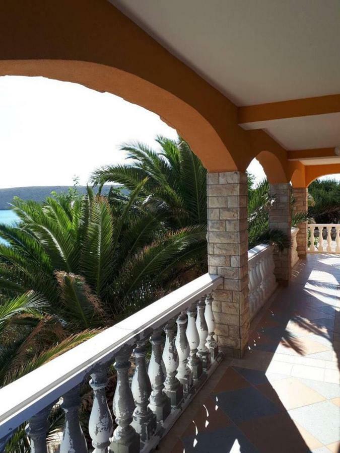Apartments Horvat On Island Pag Vlasici Luaran gambar