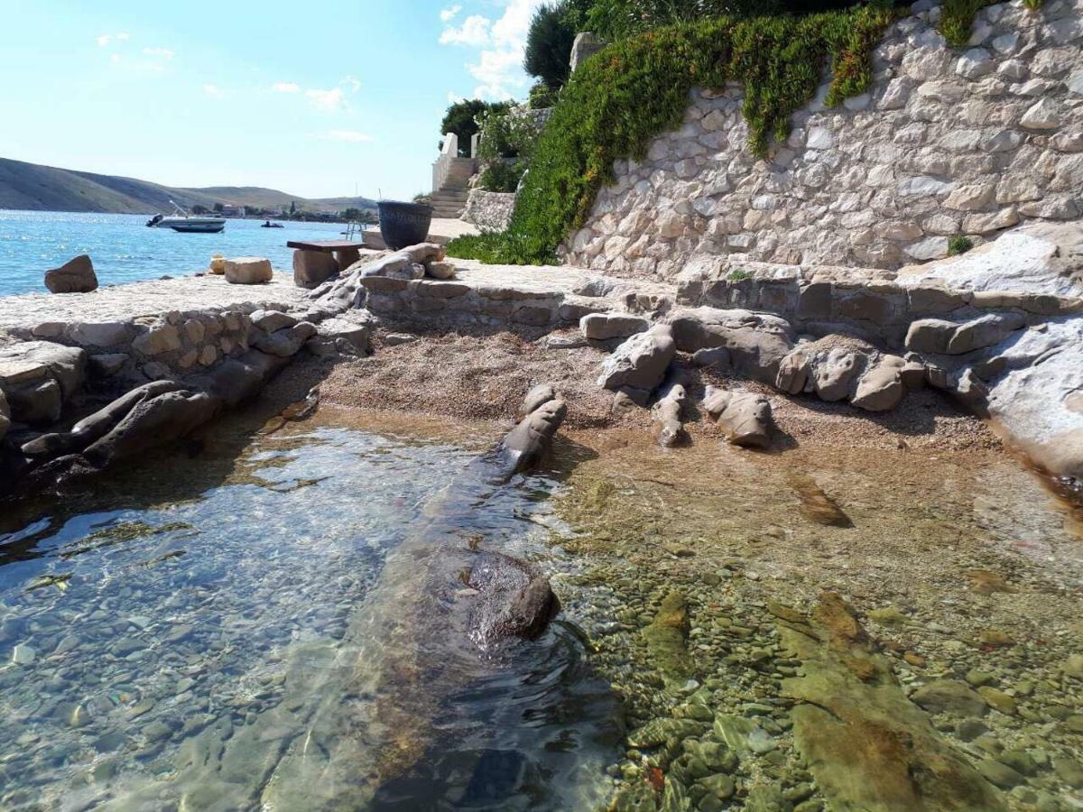 Apartments Horvat On Island Pag Vlasici Luaran gambar