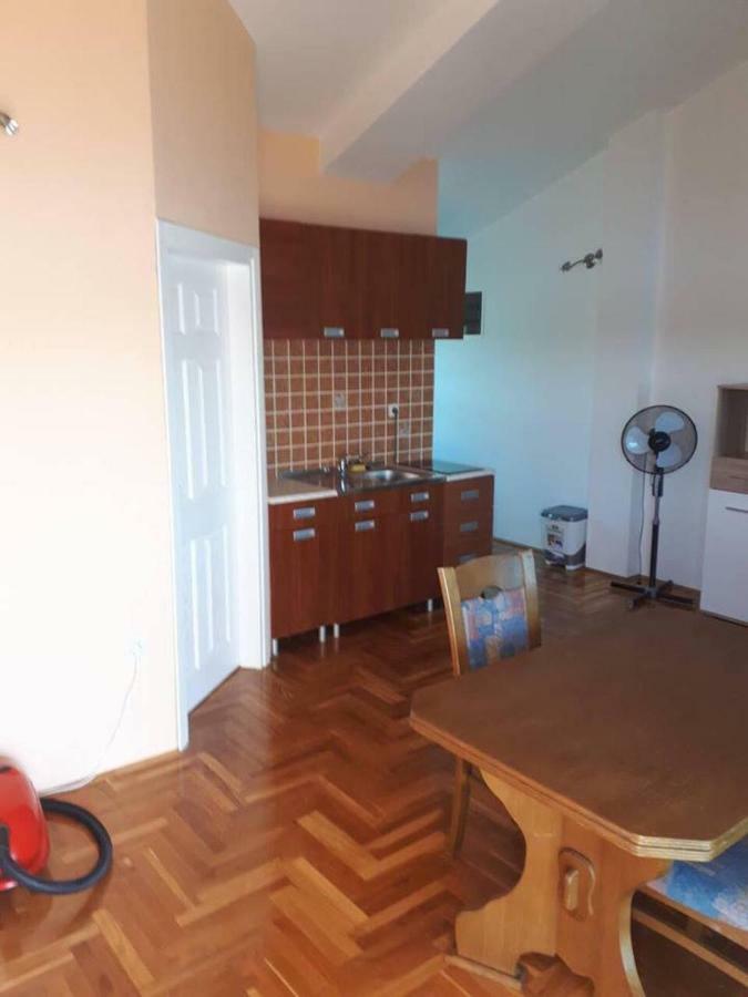Apartments Horvat On Island Pag Vlasici Luaran gambar