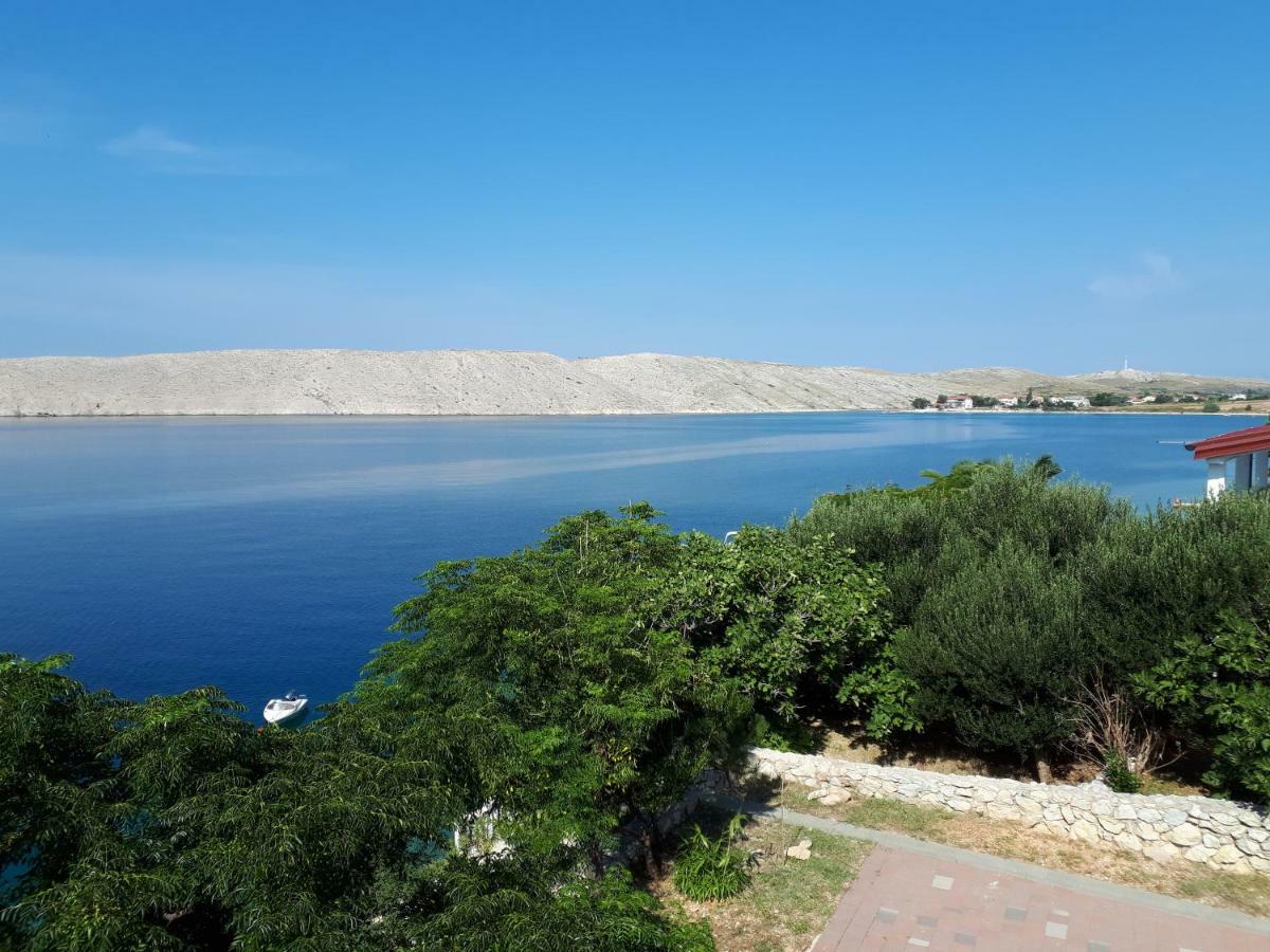 Apartments Horvat On Island Pag Vlasici Luaran gambar